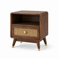 Table de chevet rétro en bois marron avec cannage beige, détails dorés, 1 tiroir et niche, 50 × 40 × 60 cm